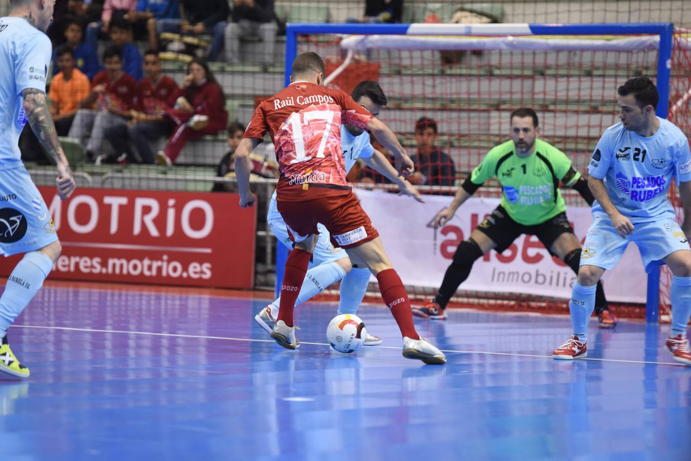 ElPozo se mete a la afición en el bolsillo