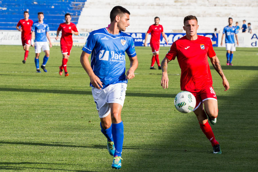 El Lorca se deja dos puntos en Linares (1-1)