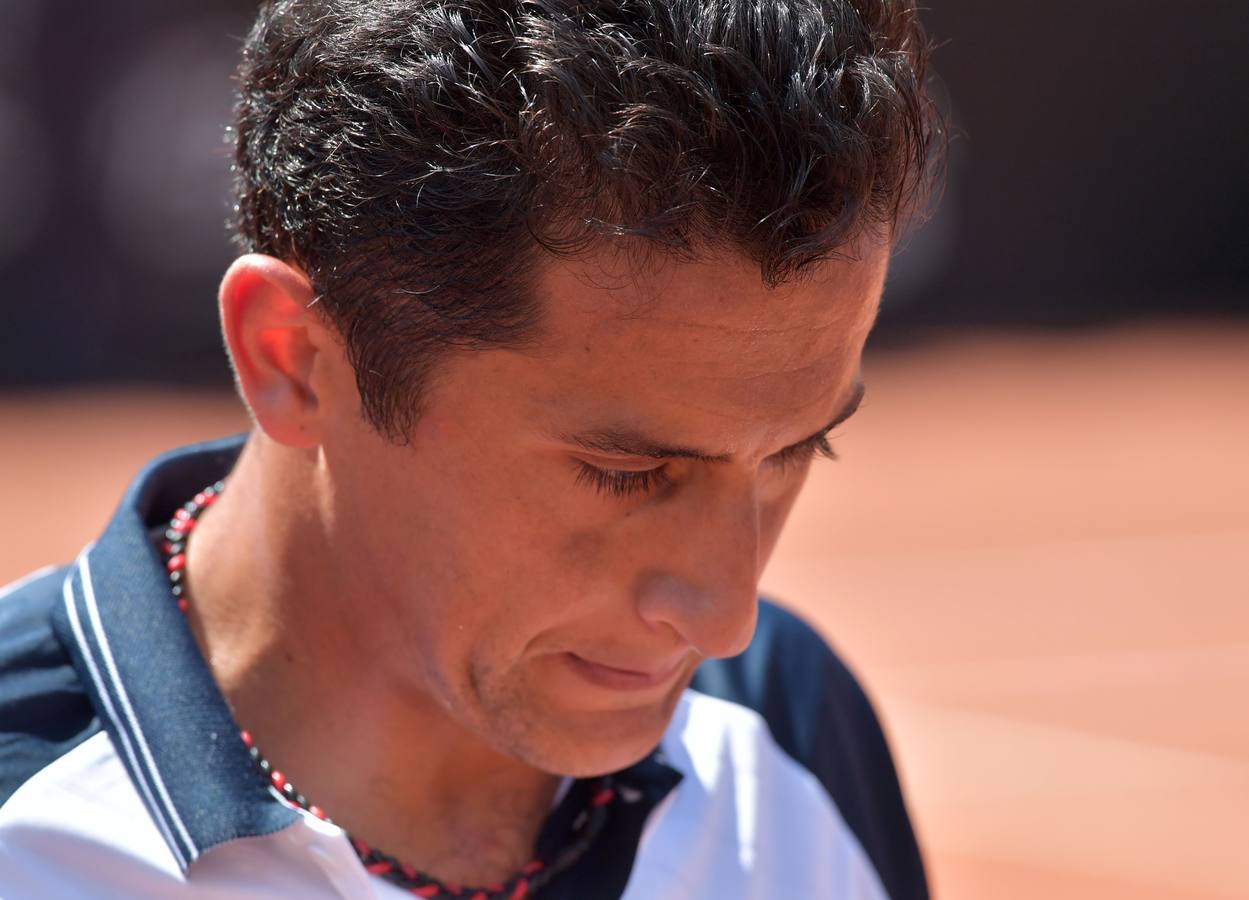 Almagro se retira por lesión