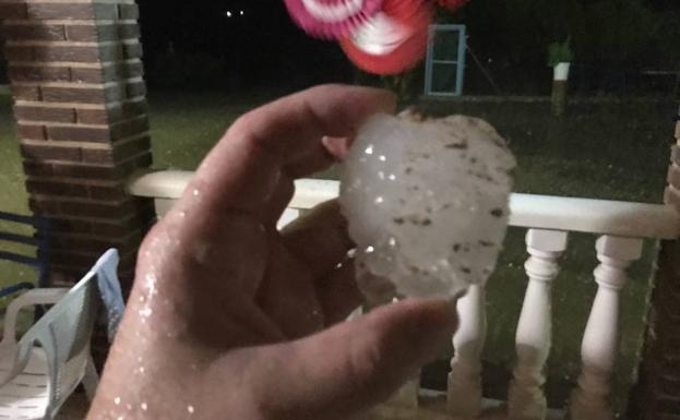 Bola de granizo caída en una pedanía de Jumilla. 