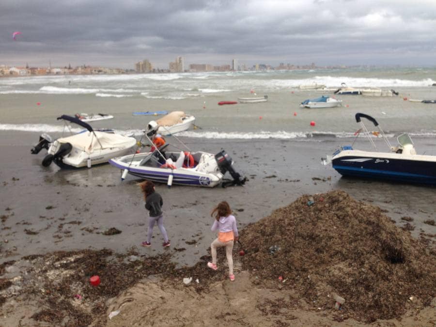 Meteorología desactiva el aviso naranja pero mantiene activa la alerta por lluvias, tormentas y fenómenos costeros.