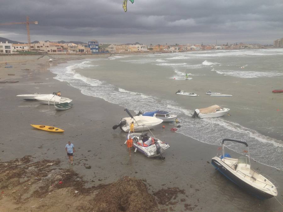 Meteorología desactiva el aviso naranja pero mantiene activa la alerta por lluvias, tormentas y fenómenos costeros.