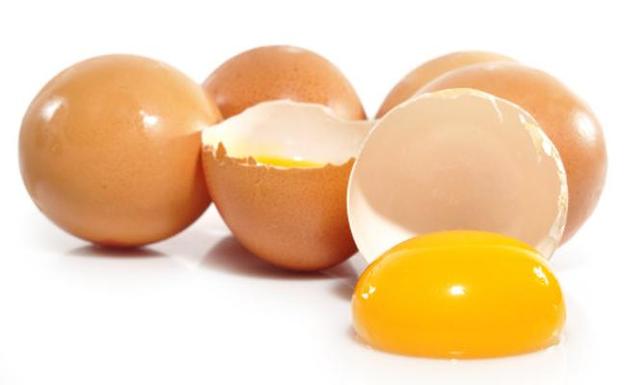 Bélgica acusa a Holanda de ocultar información sobre los huevos contaminados