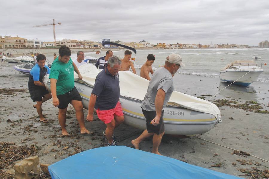 Meteorología desactiva el aviso naranja pero mantiene activa la alerta por lluvias, tormentas y fenómenos costeros.