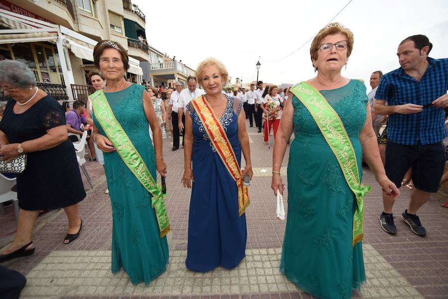 Vecinos y veraneantes se vuelcan con las procesiones marítimas en Los Alcázares, Los Nietos y Cabo de Palos.
