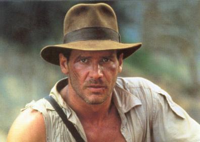 Imagen secundaria 1 - 1. Jason Statham, a punto de morir en una escena bajo el agua. | 2. Harrison Ford, lesionado en 'Indiana Jones' y 'Star Wars'. | 3. Angelina Jolie, caminó por cornisas y biceó mientras disparaba.