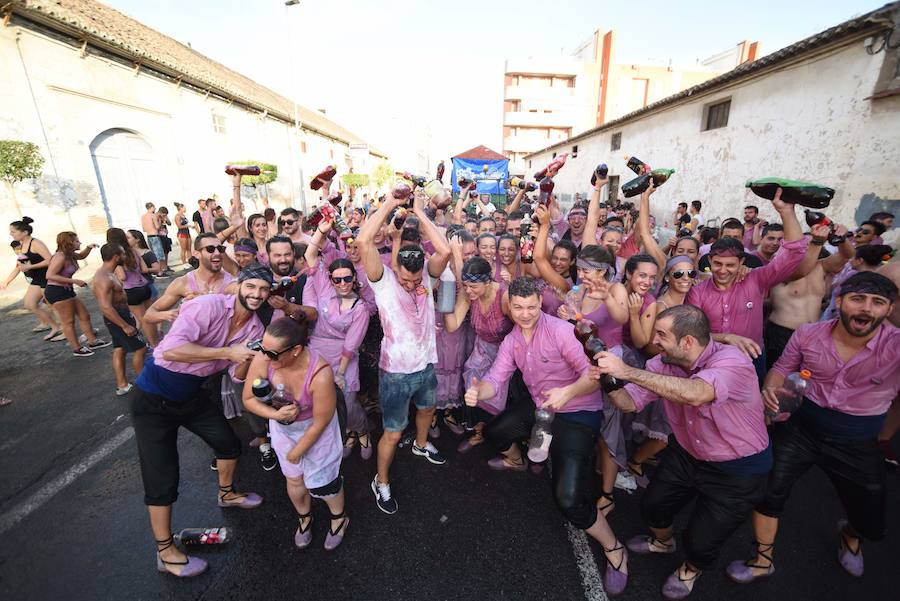 Las veinte peñas participantes repartieron 60.000 litros de caldo entre los asistentes