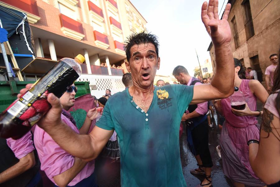 Las veinte peñas participantes repartieron 60.000 litros de caldo entre los asistentes