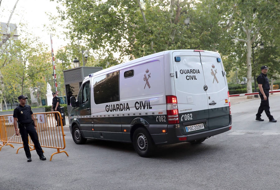 Los otros ocho terroristas que componían la célula yihadista asentada en Catalunya fallecieron, abatidos o en la explosión en el piso franco