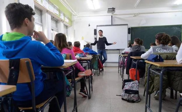 Alumnos durante una clase en un instituto de Torre Pacheco. 
