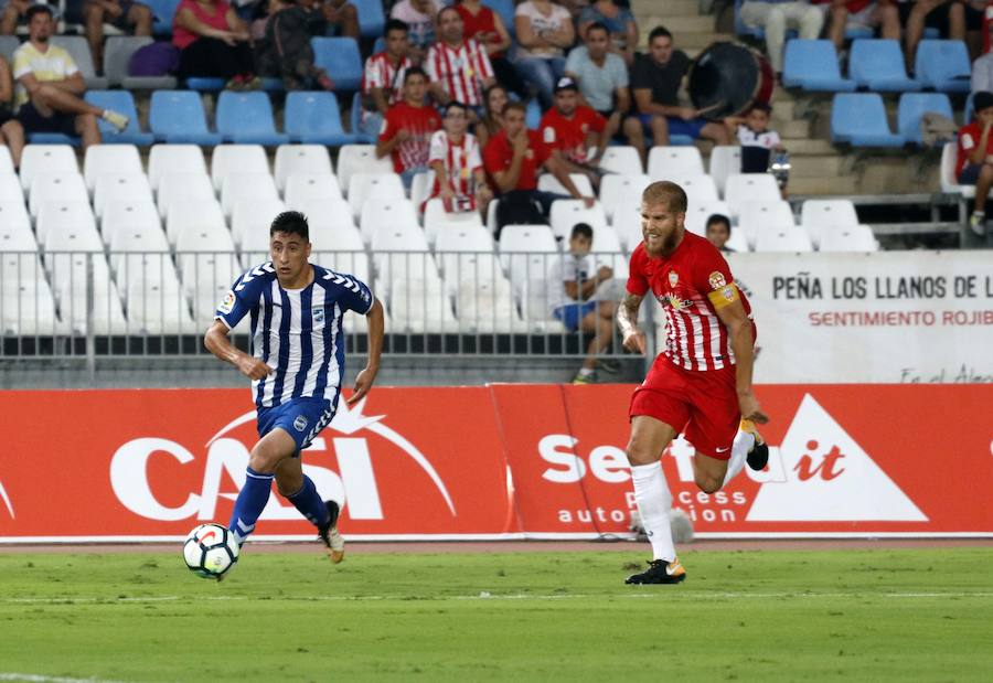 El Lorca FC se quedó con la miel en los labios. Javi Muñoz empató en el minuto 83, pero a falta de dos para el final fue Tino Costa el que le dio los puntos a los hombres de Ramis. Curro Torres no quiso hacer variaciones con respecto al partido de la pasada jornada.