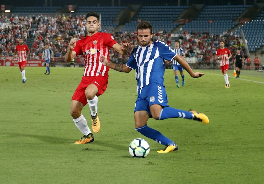 El Lorca FC se quedó con la miel en los labios. Javi Muñoz empató en el minuto 83, pero a falta de dos para el final fue Tino Costa el que le dio los puntos a los hombres de Ramis. Curro Torres no quiso hacer variaciones con respecto al partido de la pasada jornada.