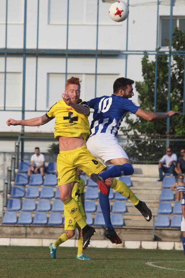 El Lorca Deportiva no reacciona. Los hombres de Palomeque poco pudieron hacer ante un Écija que fue mejor. Los goles de Canillas y Manu Reina no encontraron respuesta en un equipo al que le faltó puntería.