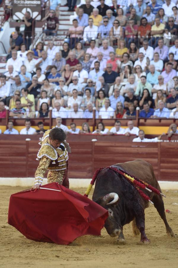 El diestro sale por la puerta grande de La Condomina en la segunda corrida de la Feria Taurina de Murcia