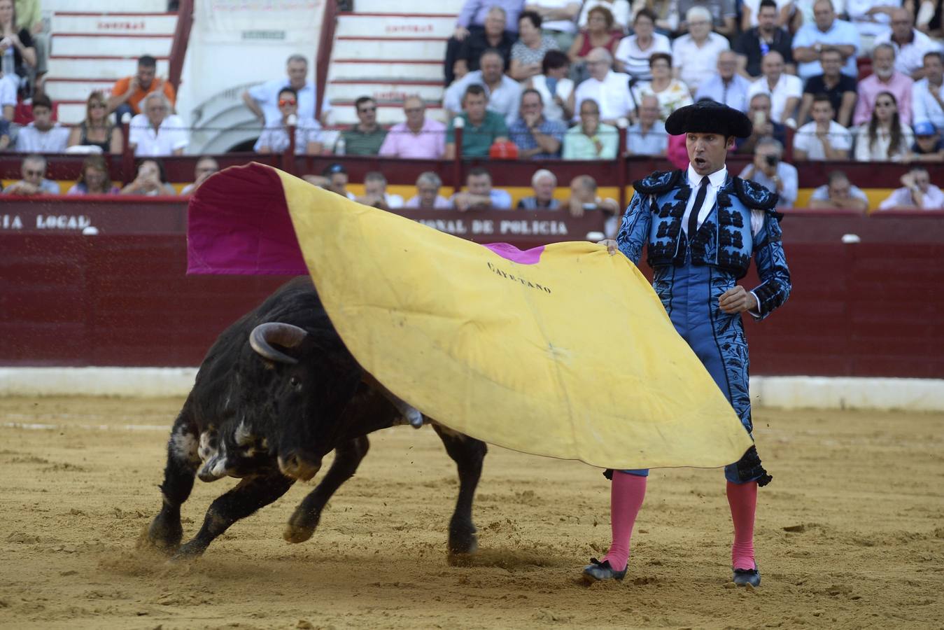 El diestro sale por la puerta grande de La Condomina en la segunda corrida de la Feria Taurina de Murcia