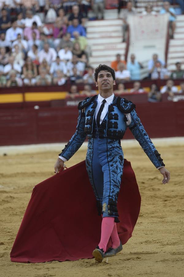 El diestro sale por la puerta grande de La Condomina en la segunda corrida de la Feria Taurina de Murcia