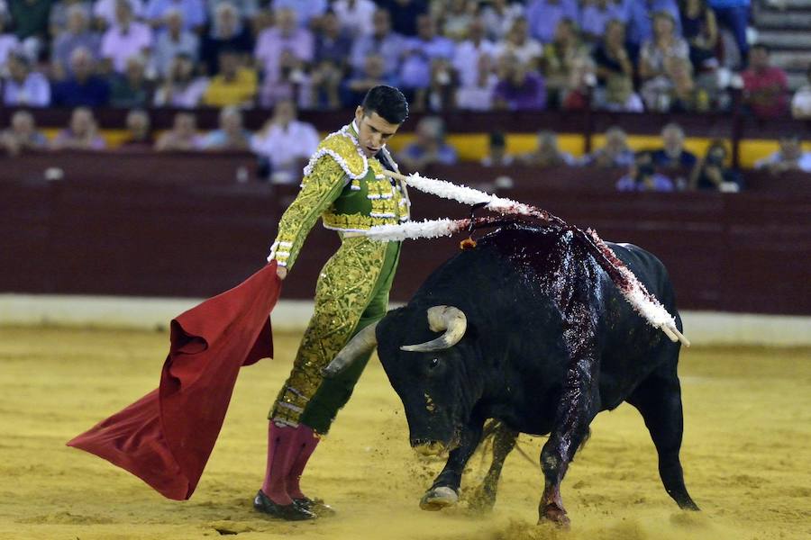 Roca Rey corta un rabo y abre la puerta grande junto a El Fandi y Talavante
