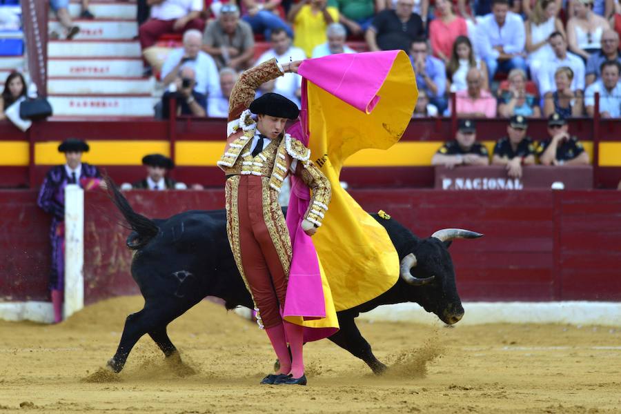 Roca Rey corta un rabo y abre la puerta grande junto a El Fandi y Talavante