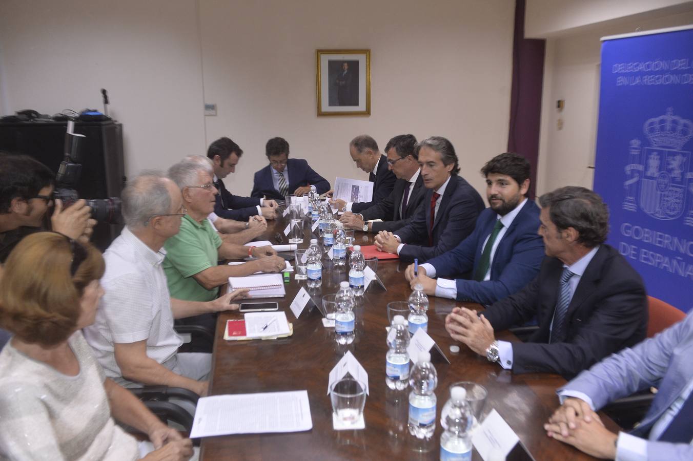 Íñigo de la Serna vista las obras y se reunió con representantes de la Plataforma Pro Soterramiento