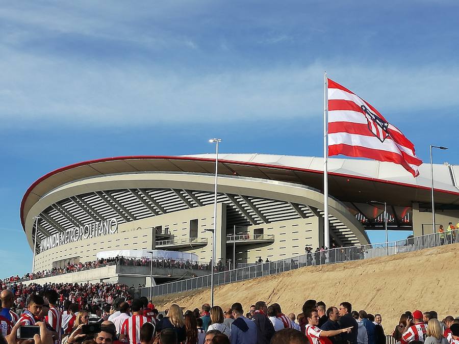 El Atlético de Madrid abrió las puertas de su nuevo estadio por primera vez para medirse al Málaga