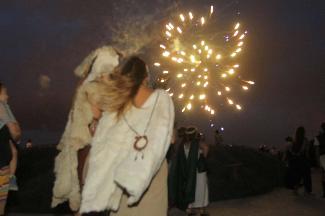 El presidente de la Comunidad pronuncia el pregón con el que dan comienzo las XXVIII Fiestas de Carthagineses y Romanos, en el primer año en el que están catalogadas de Interés Turístico Internacional