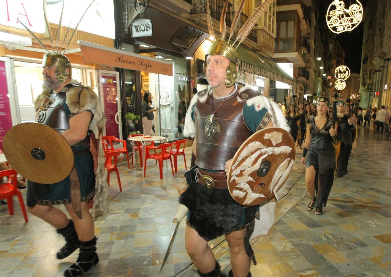 Los púnicos dan protagonismo por la mañana a los niños y recrean por la tarde y noche la Fundación de Qart Hadast