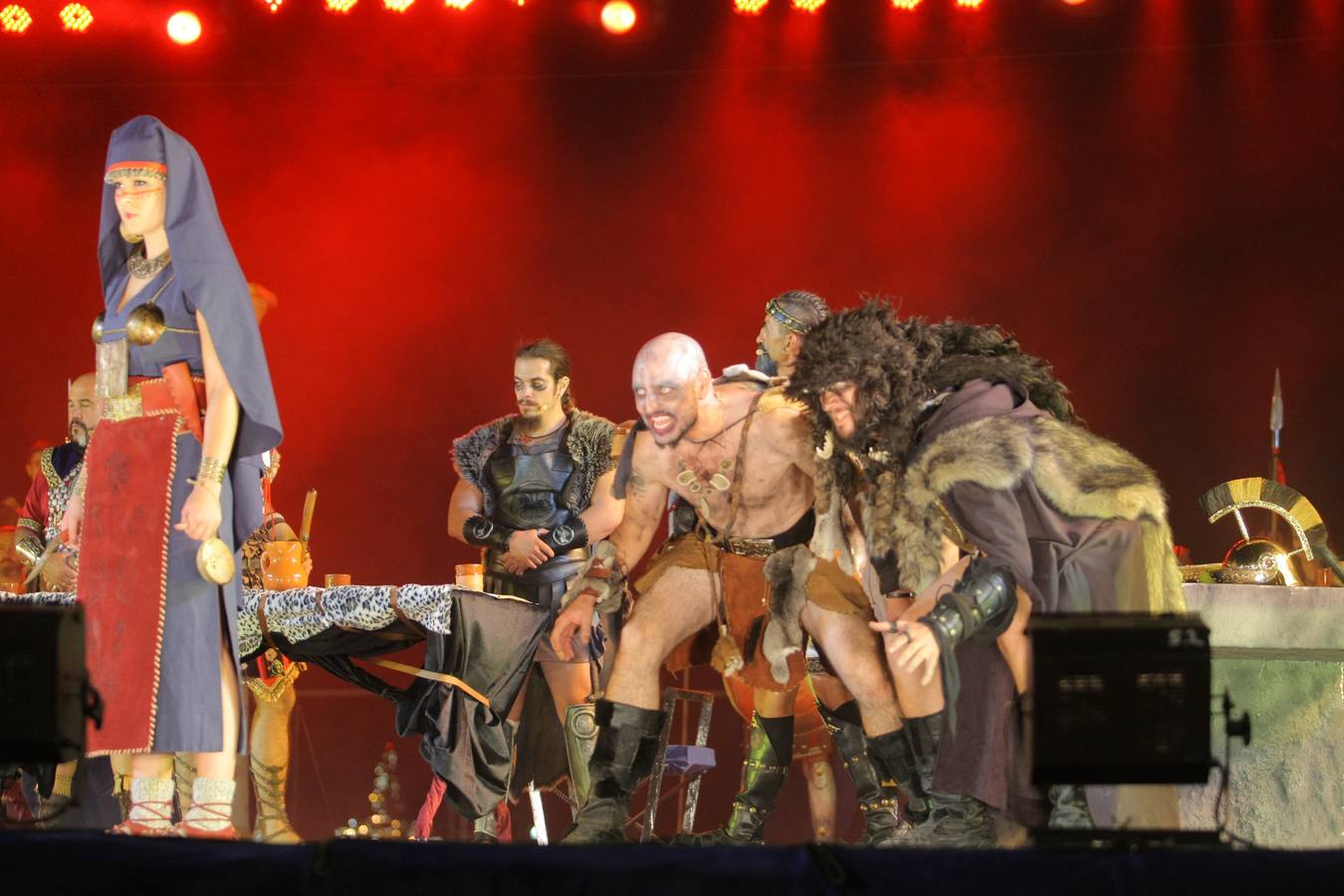 El auditorio del Muelle de Cartagena se llena para ver el desembarco de los mercenarios y su unión a las huestes púnicas 