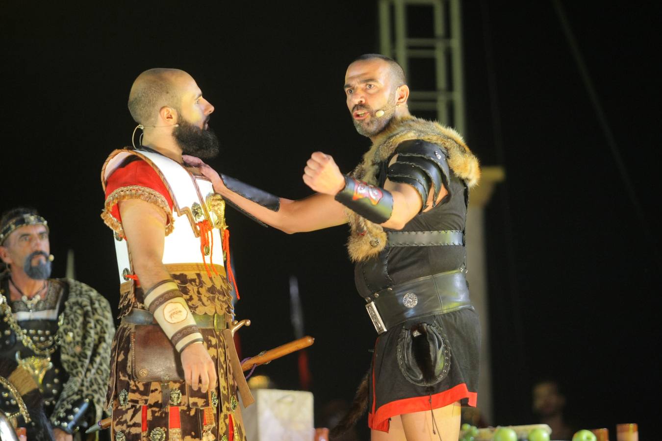 El auditorio del Muelle de Cartagena se llena para ver el desembarco de los mercenarios y su unión a las huestes púnicas 