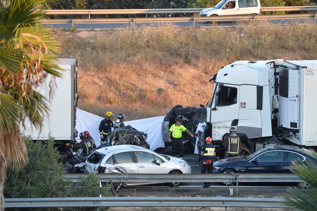 Más de una decena de vehículos se vieron implicados en el suceso que ocurrió en la autovía A-7 en dirección Murcia