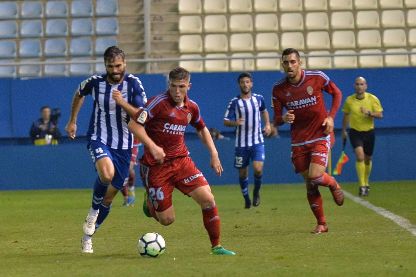 La victoria del Real Zaragoza deja al Lorca FC más hundido