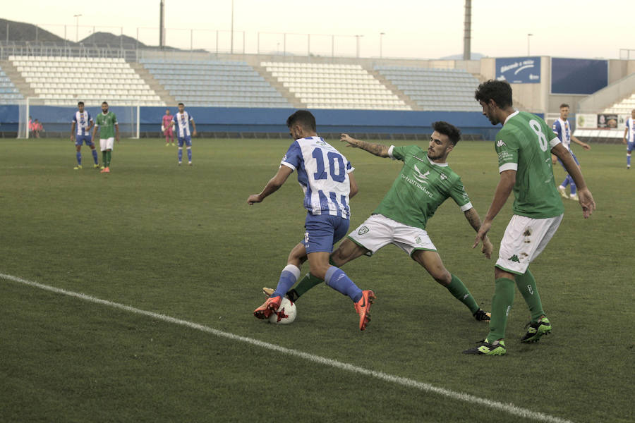 La participación de Cañadas y Carrasco fue la mejor noticia de un partido que significó el cuarto empate del conjunto lorquino esta temporada