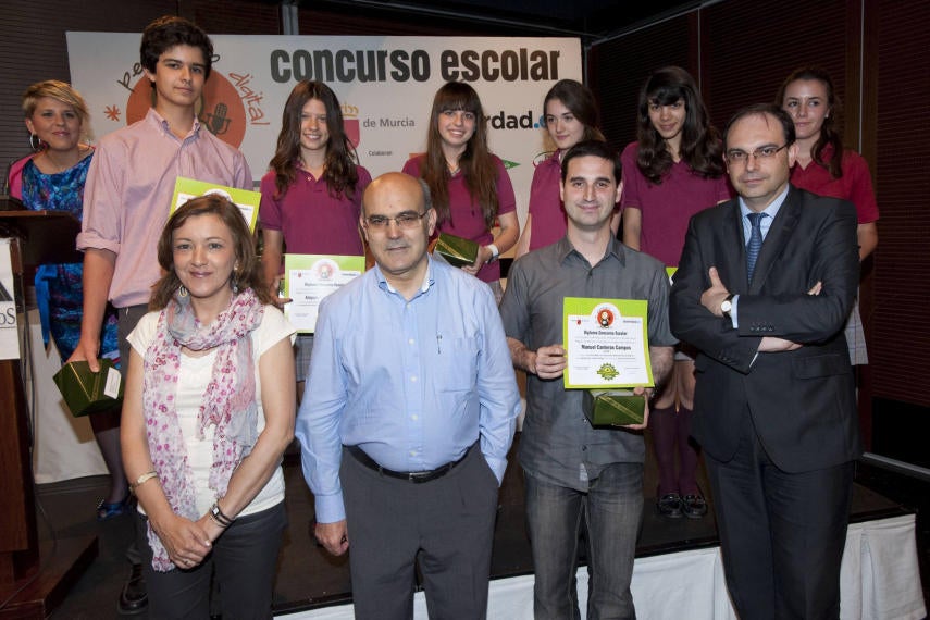 Estudiantes de centros de Espinardo, Murcia y Alcantarilla vencen en las categorías de noticia, entrevista y multimedia del certamen organizado por laverdad.es y la Consejería de Educación