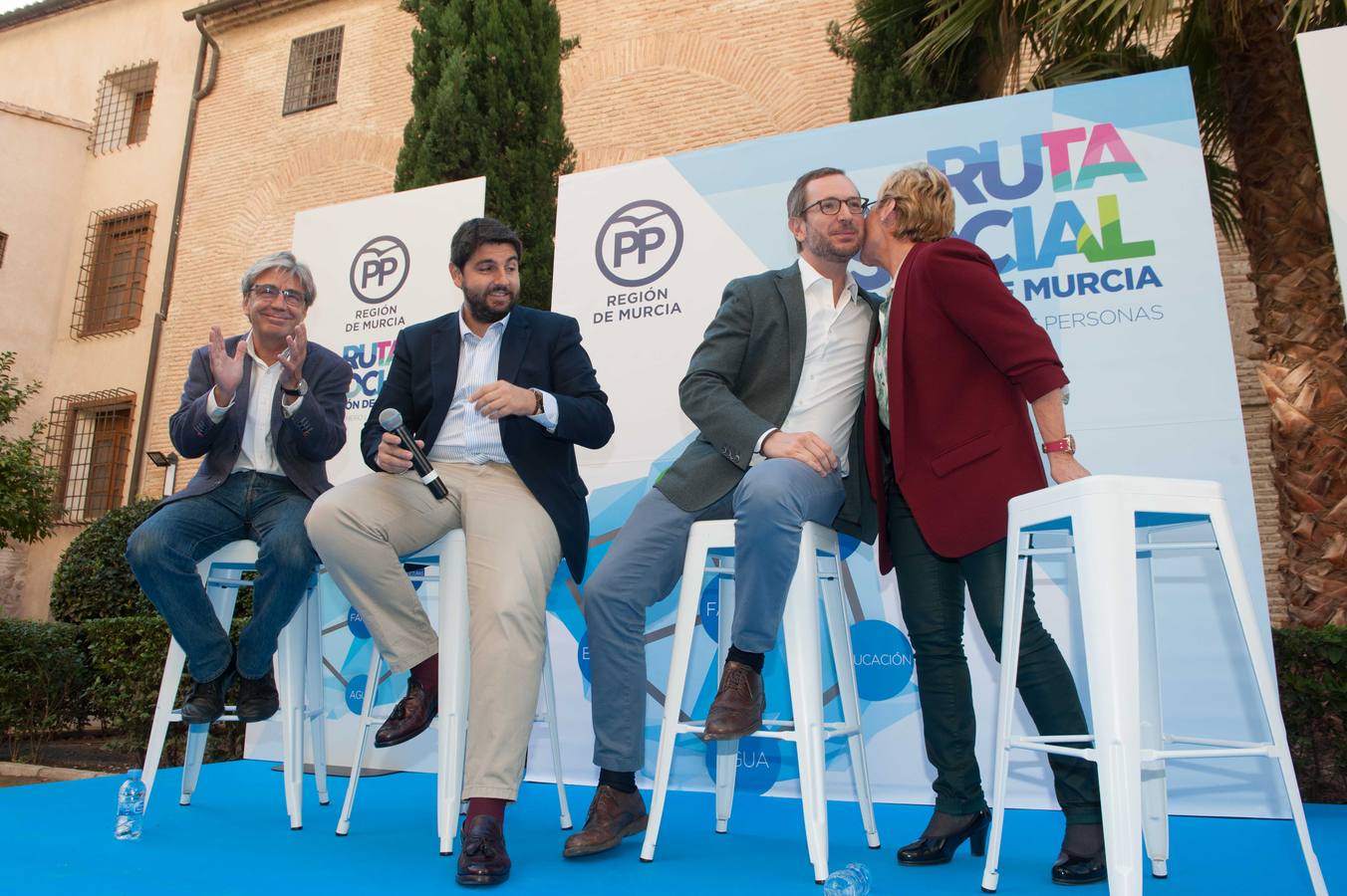 Javier Maroto explica que el objetivo es «ponerle cariño y voz a todo lo que se hace desde el partido» para favorecer a las personas