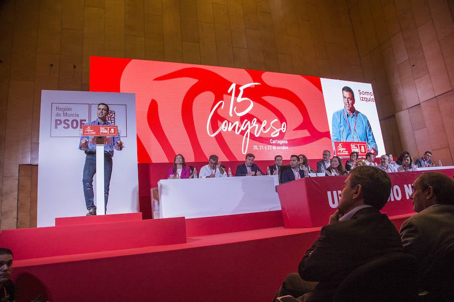 La jornada inaugural del cónclave de los socialistas murcianos, celebrado en Cartagena, ha contado con la presencia del secretario general del PSOE, Pedro Sánchez