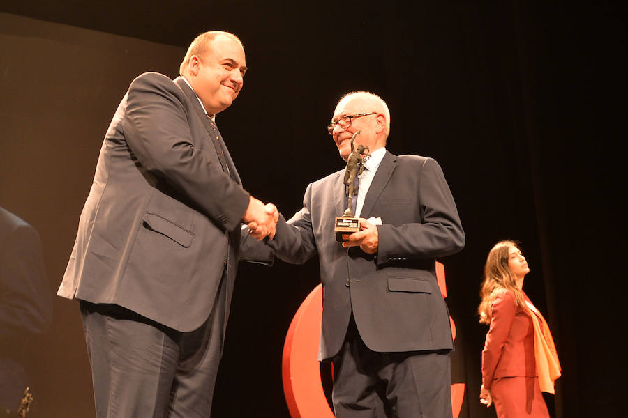 Los empresarios piden «un paso en firme» para solucionar la falta de agua durante la entrega de Premios de la Cámara de Comercio celebrada en Lorca