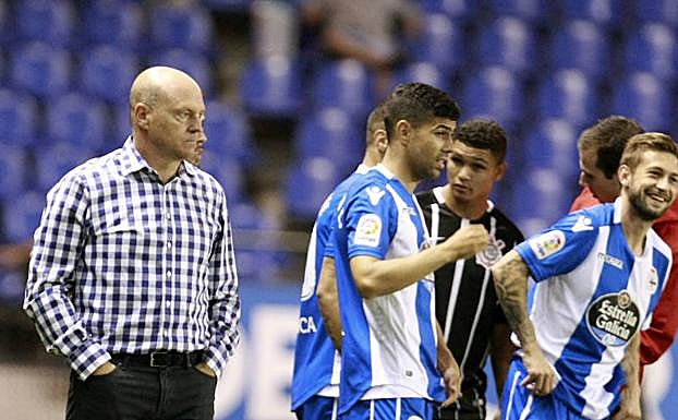 Pepe Mel (i), aún como técnico del Deportivo. 