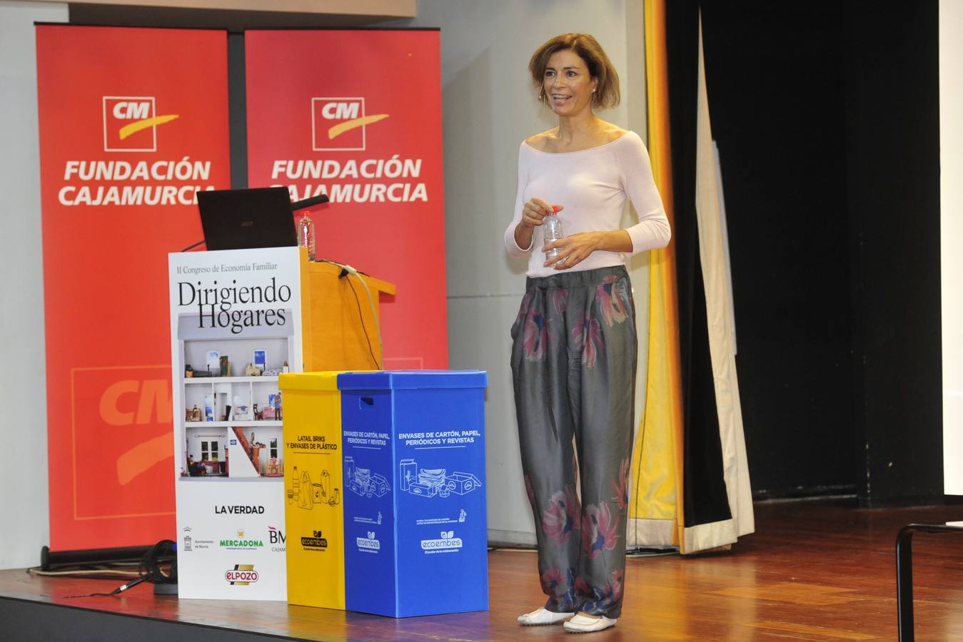 El congreso de economía familiar organizado por 'La Verdad' ha celebrado este jueves su segunda edición en el Aula de Cultura de Cajamurcia