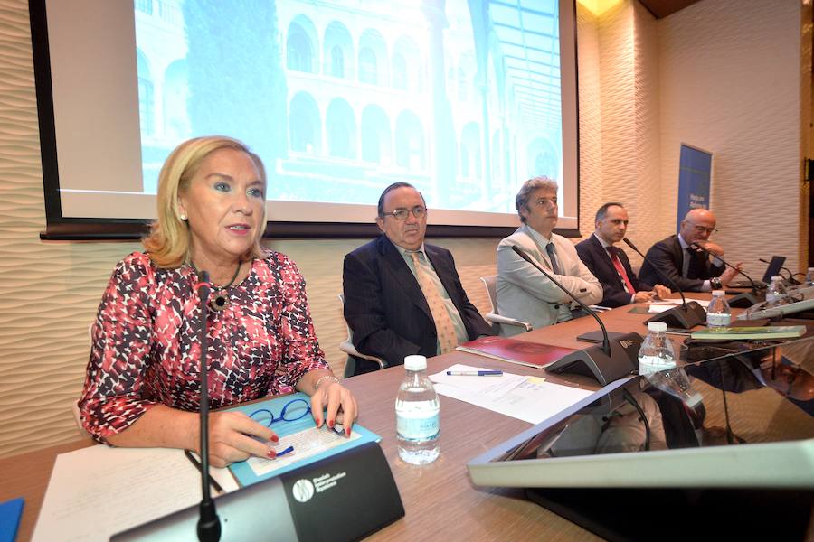 Juan Hernández afirma que hay que «adecuar la legislación regional universitaria al marco jurídico nacional, sobre todo, para que nuestras universidades puedan adecuarse a un marco internacional y global»