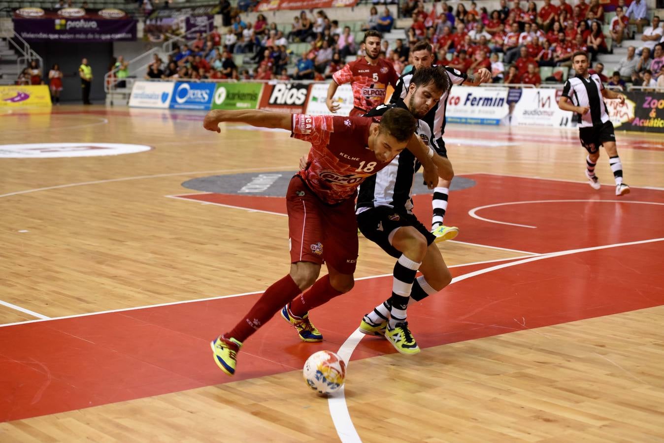 La falta de efectivos vuelve a pasar factura al equipo, que solo puede empatar ante el Levante