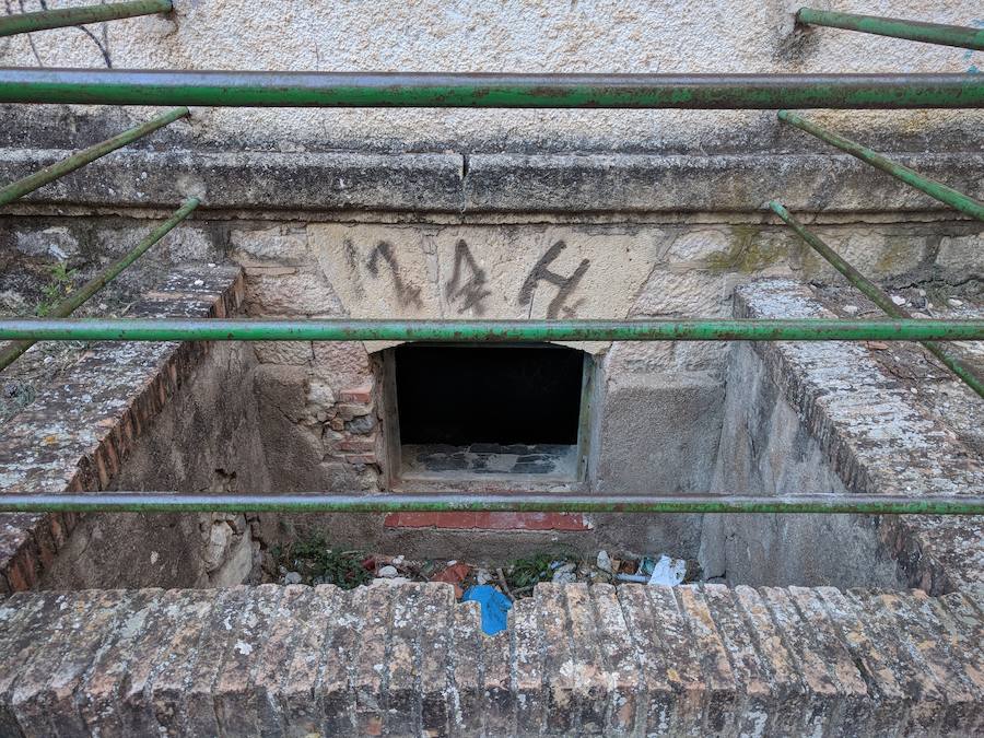 Ruinas del hospital antituberculoso ubicado en el Parque Regional de Sierra Espuña, hoy abandonado