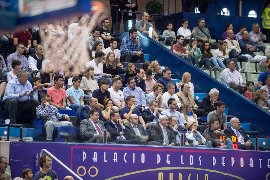 Un inexplicable mate de David Navarro en el último segundo deja helado al Palacio de los Deportes