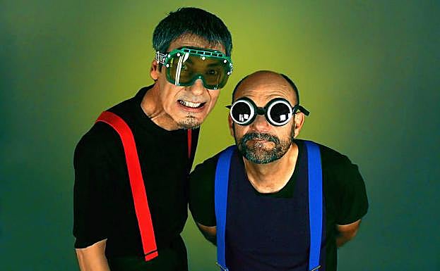 Los cómicos Faemino y Cansado.