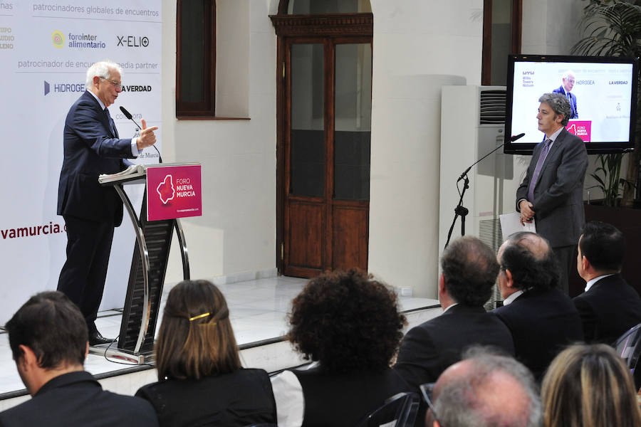 El expresidente del Parlamento Europeo explica que «cuantos menos responsables políticos estén en prisión preventiva, mejor»