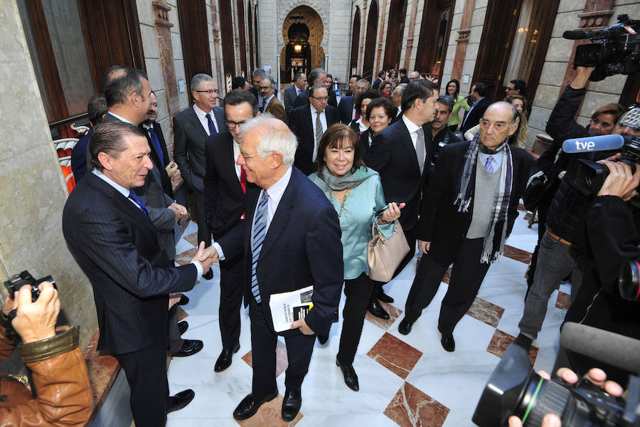 El expresidente del Parlamento Europeo explica que «cuantos menos responsables políticos estén en prisión preventiva, mejor»