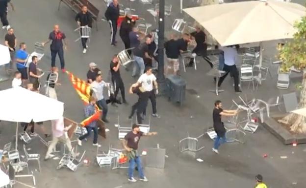 Pelea tras la manifestación del 12 de octubre.