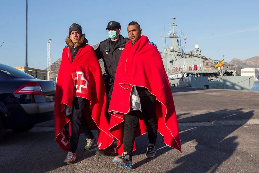 Un total de 461 inmigrantes irregulares han desembarcado en las costas de la Región en menos de 24 horas