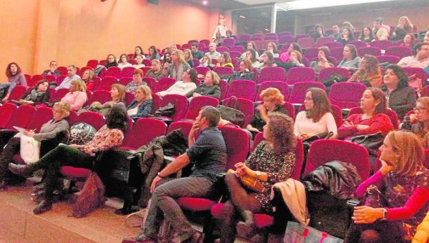 El hospital Morales Meseguer acogió, el pasado jueves, una charla sobre sexualidad en jóvenes.