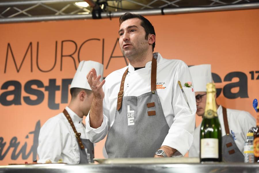 Ponencia 'Filosofía LDE. Segunda temporada', impartida por David López (Local de Ensayo).