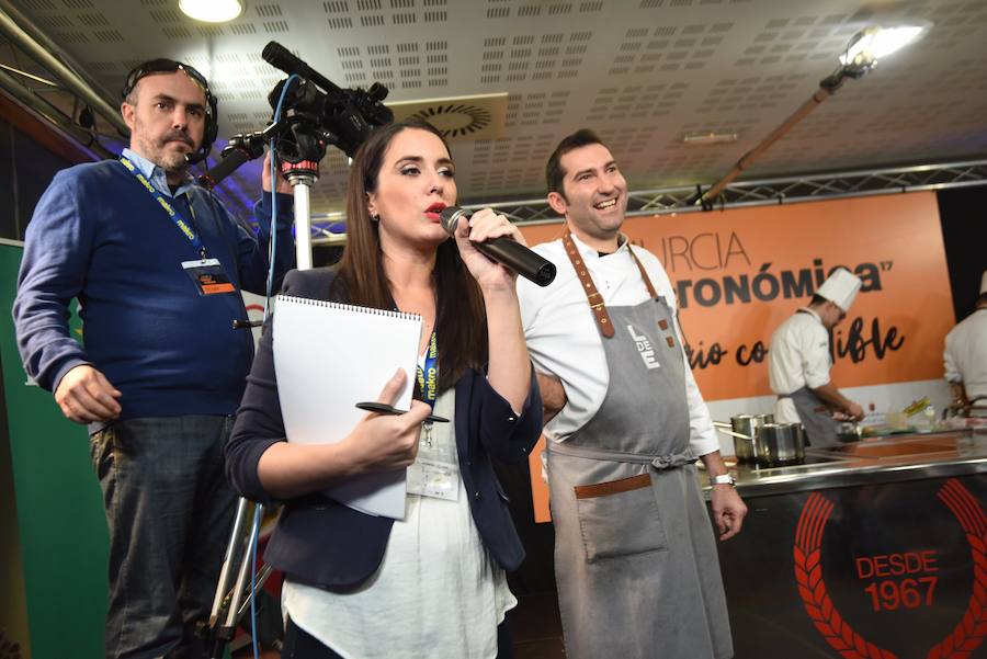 Ponencia 'Filosofía LDE. Segunda temporada', impartida por David López (Local de Ensayo).