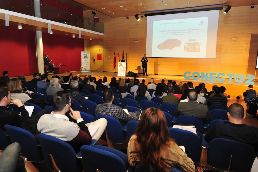 'La Verdad' organiza conferencias y mesas redondas en el Archivo Regional de la mano de profesionales influyentes de la Red. 